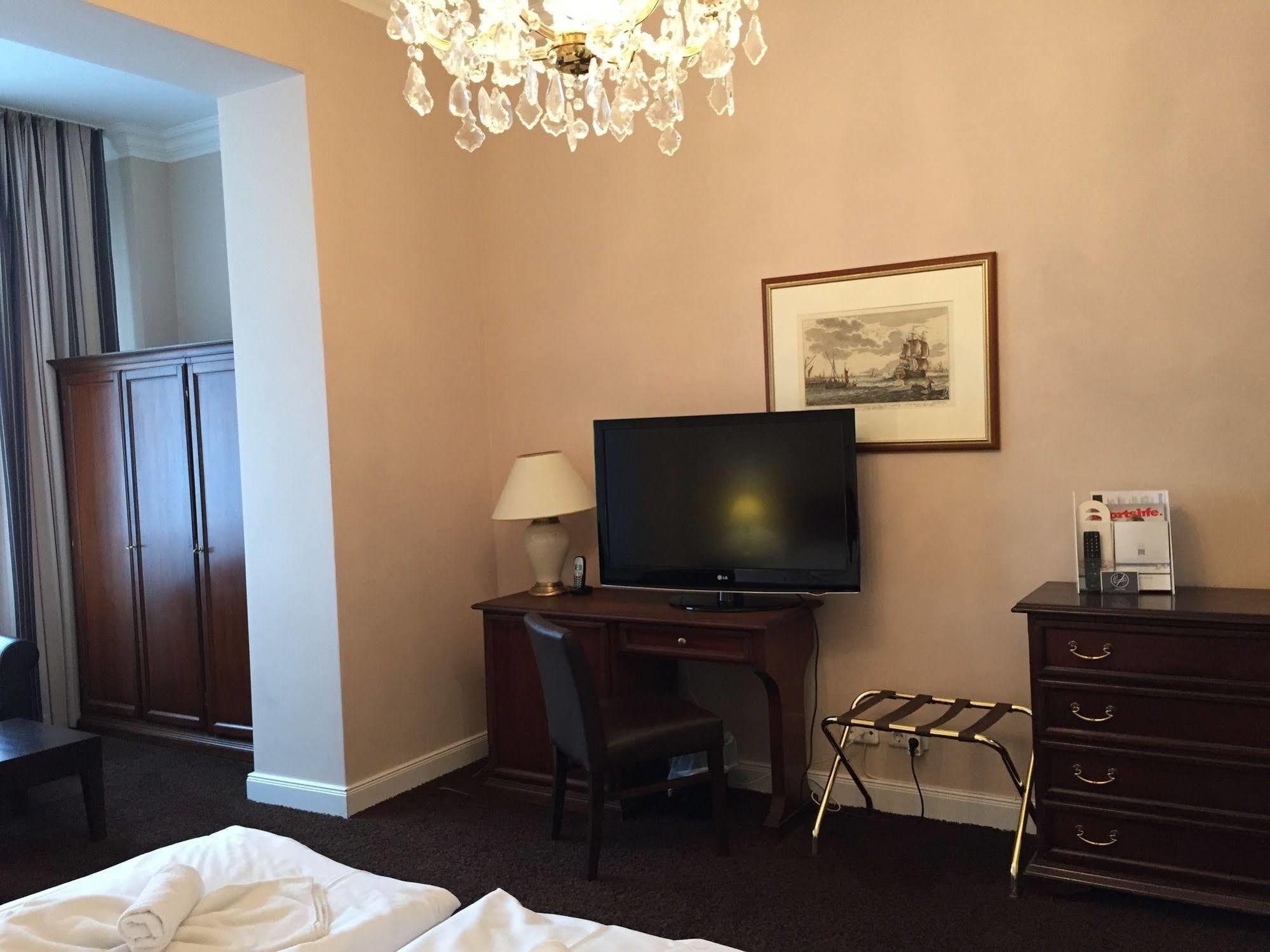 Hotel Vier Jahreszeiten Binz - Adults Only المظهر الخارجي الصورة